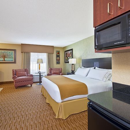 Holiday Inn Express & Suites - Sharon-Hermitage By Ihg West Middlesex Ngoại thất bức ảnh