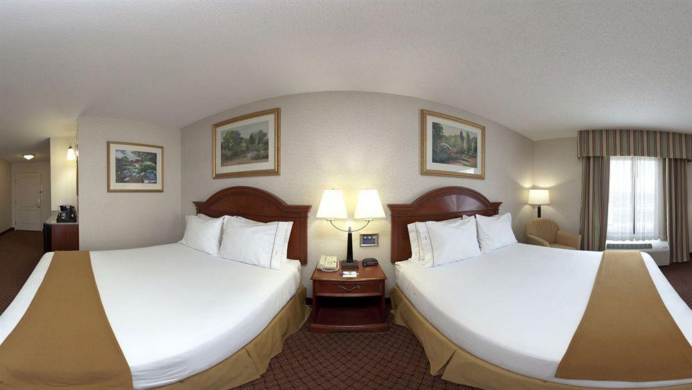 Holiday Inn Express & Suites - Sharon-Hermitage By Ihg West Middlesex Ngoại thất bức ảnh