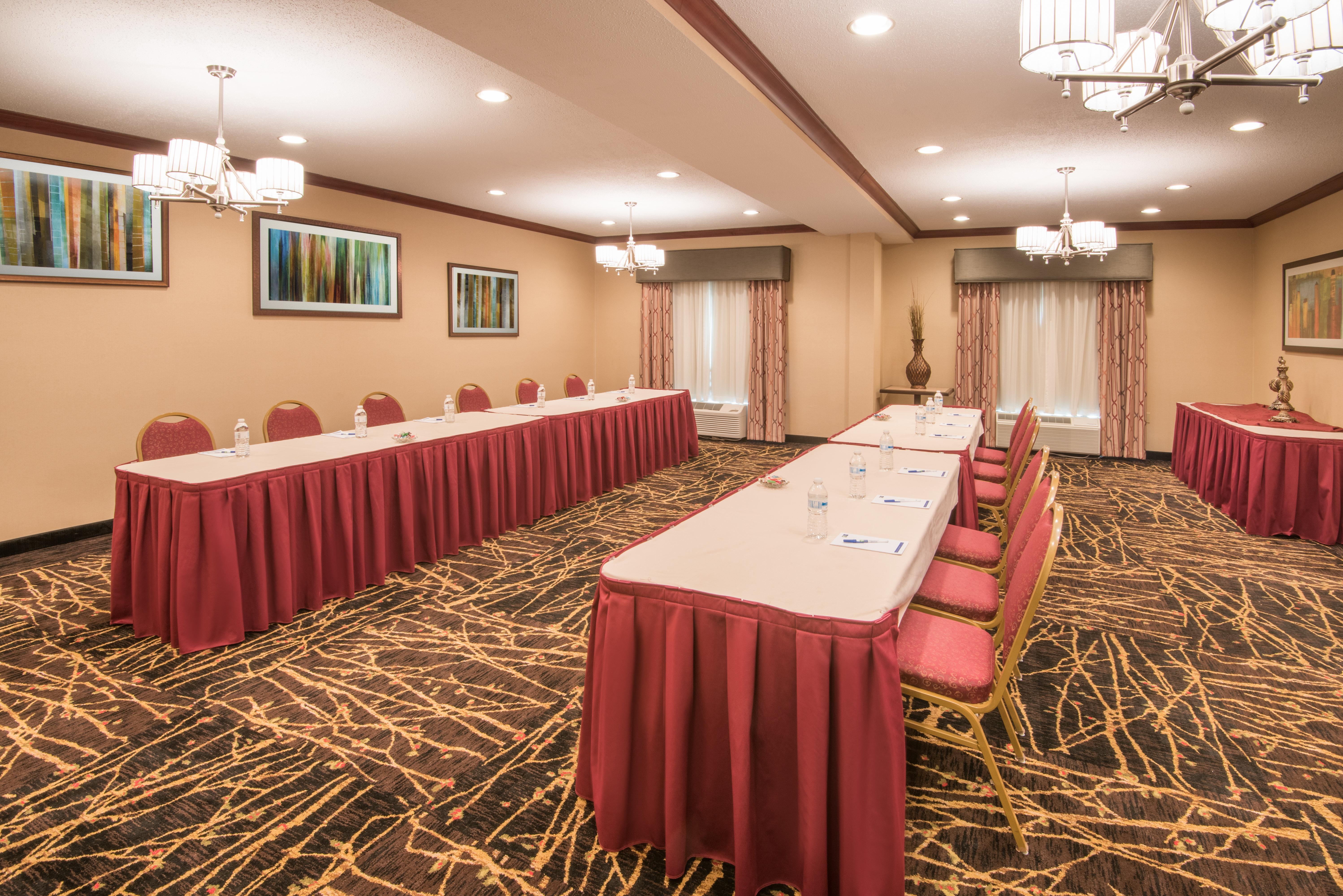 Holiday Inn Express & Suites - Sharon-Hermitage By Ihg West Middlesex Ngoại thất bức ảnh