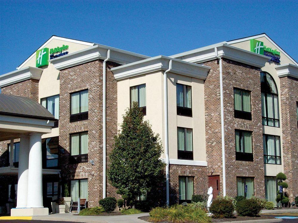 Holiday Inn Express & Suites - Sharon-Hermitage By Ihg West Middlesex Ngoại thất bức ảnh